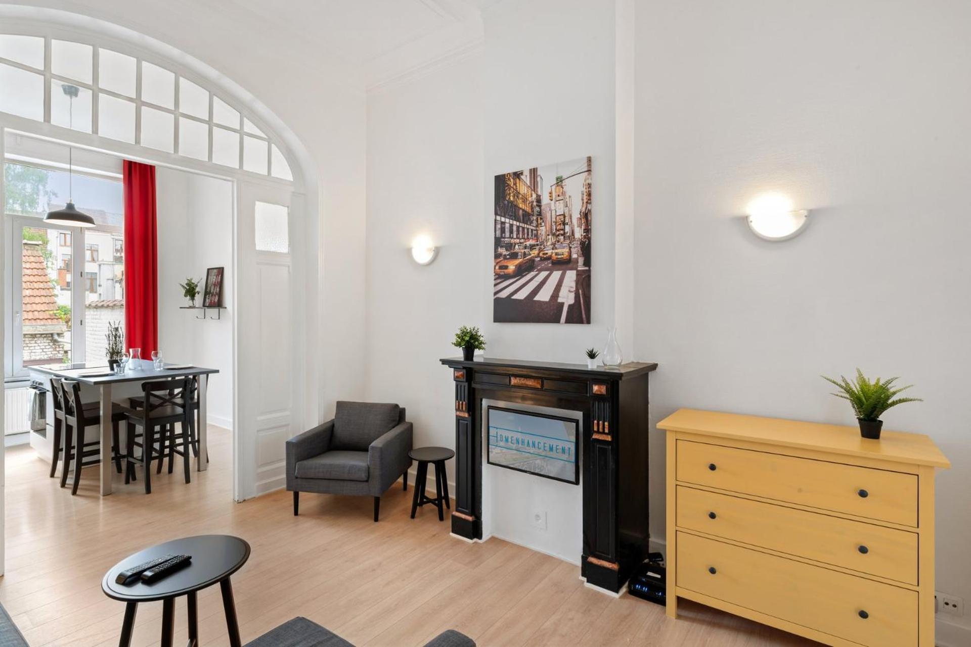 Apartment In Brussels, Lantsheere By Homenhancement Sa Ngoại thất bức ảnh