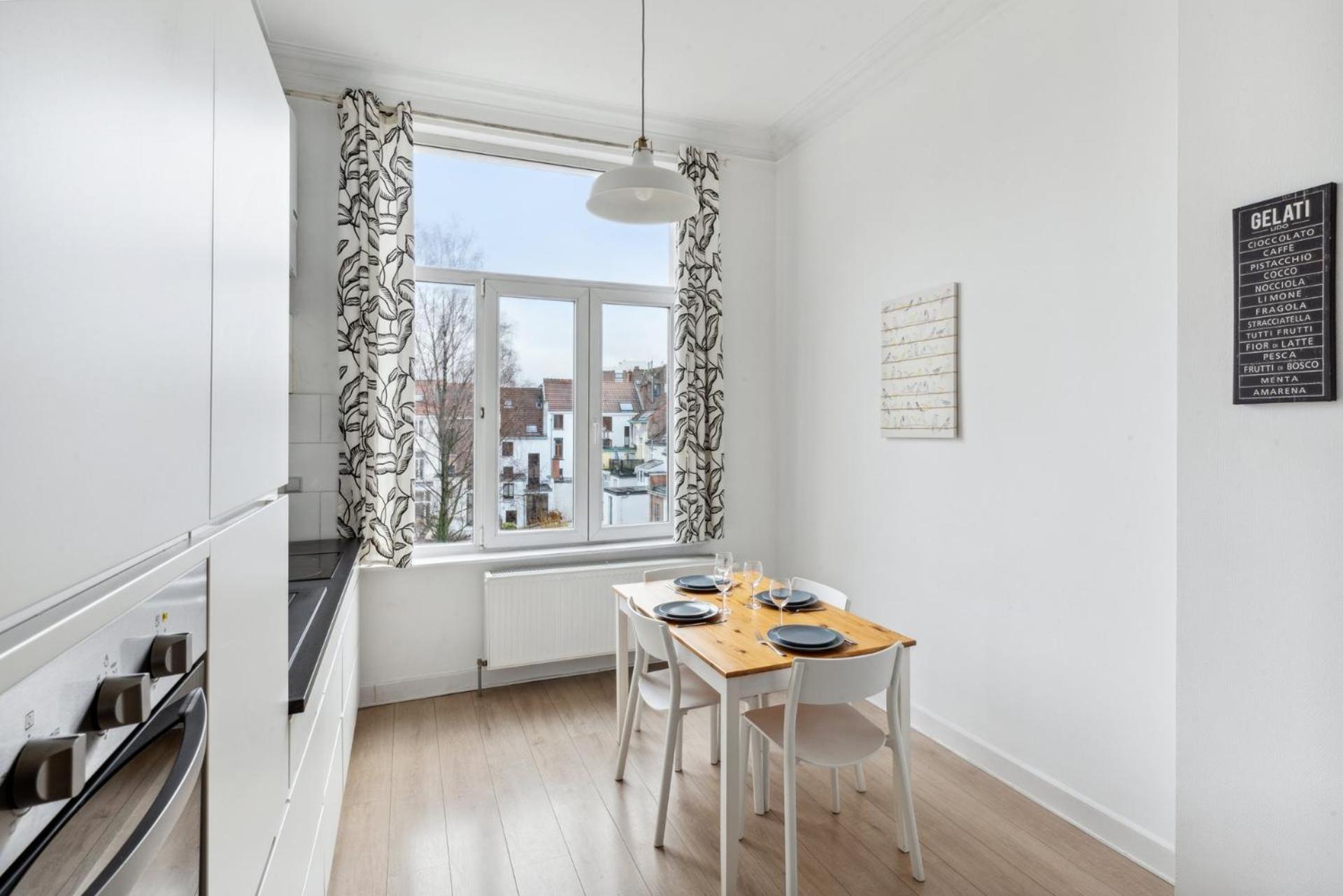 Apartment In Brussels, Lantsheere By Homenhancement Sa Ngoại thất bức ảnh